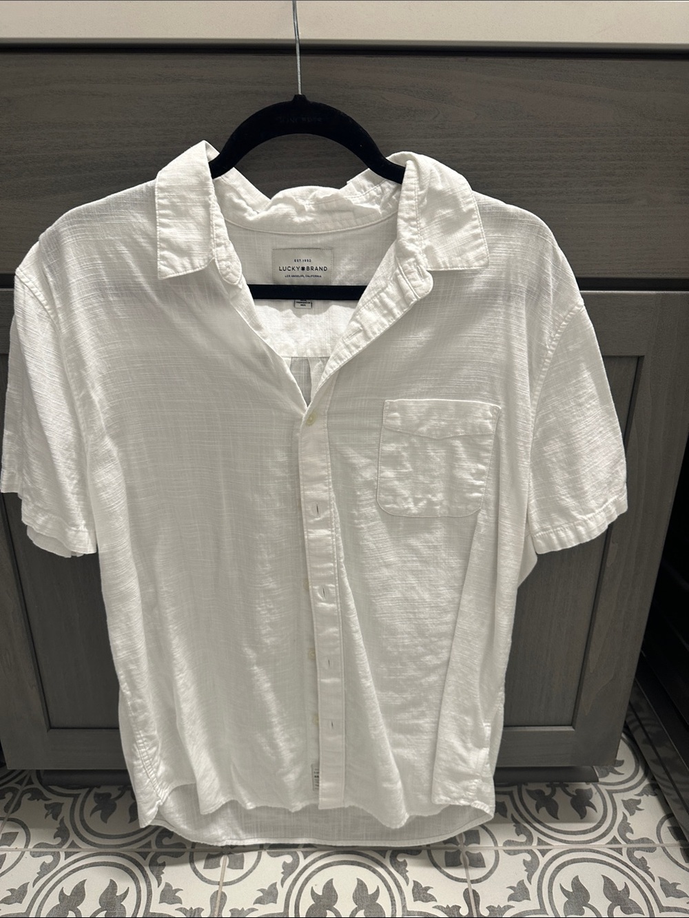 Lucky Brand Men’s White Short-Sleeve Button-Down Shirt